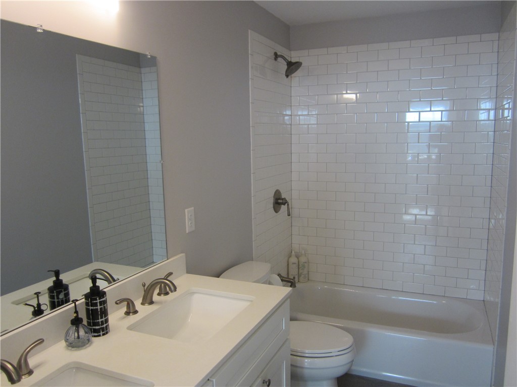 7 Mount Hope Avenue 310