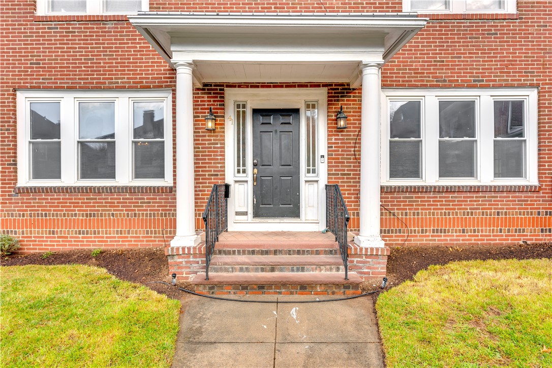 41 Elmway Street