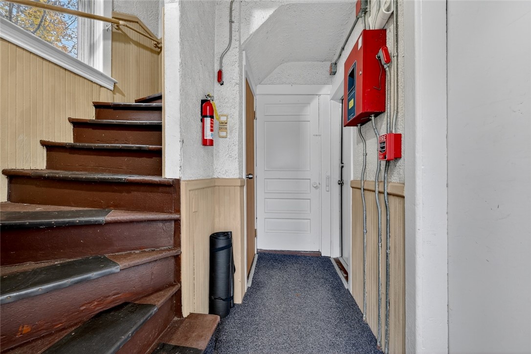 28 Riverdale Avenue