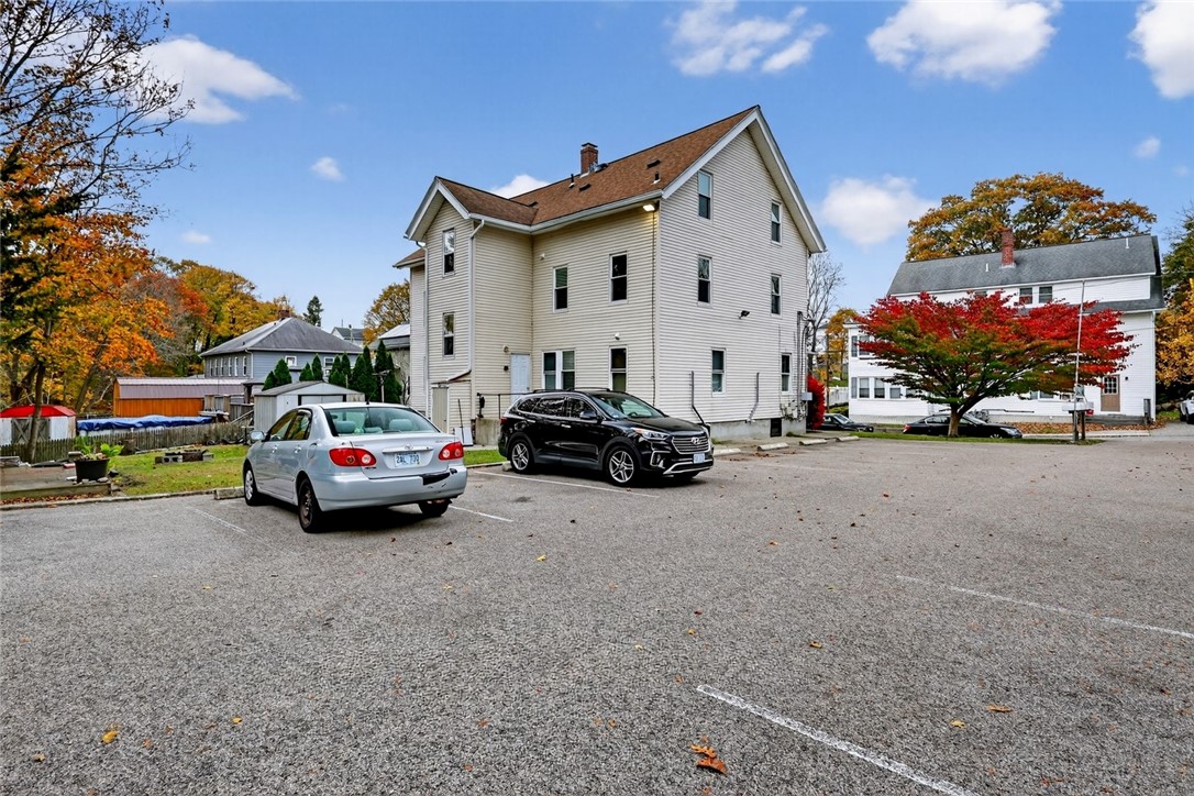 28 Riverdale Avenue