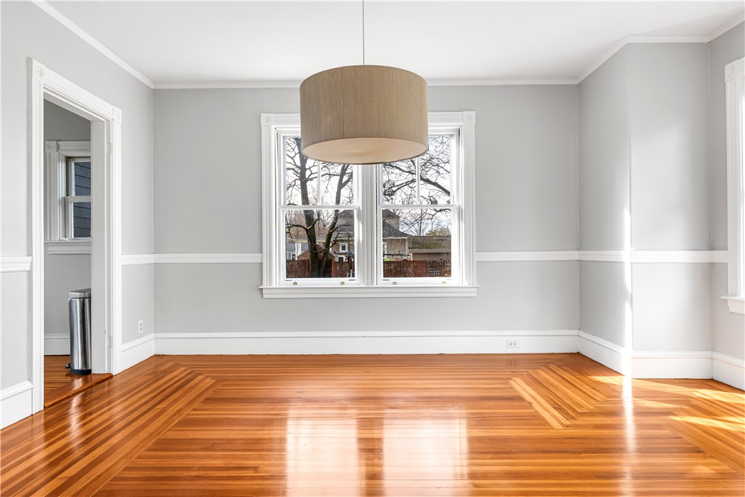 9 Linden Avenue