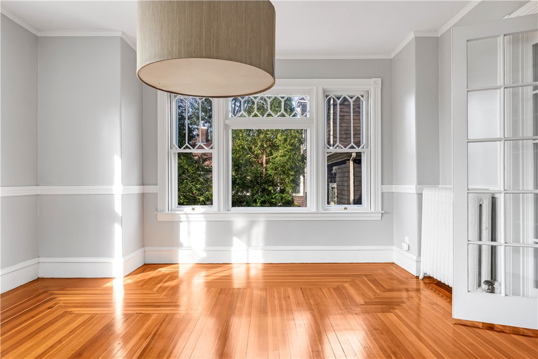 9 Linden Avenue
