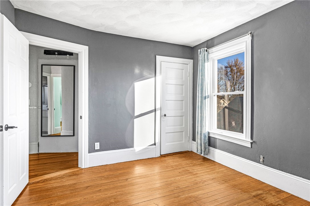 12 Lookout Avenue