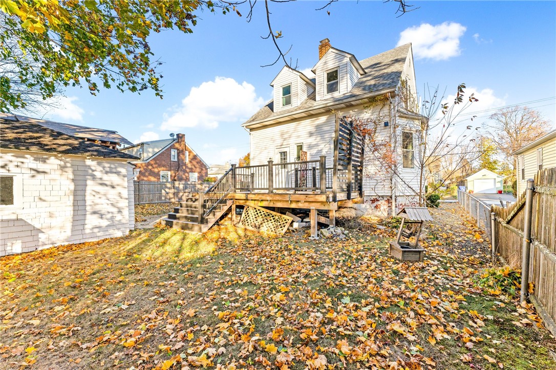 12 Lookout Avenue