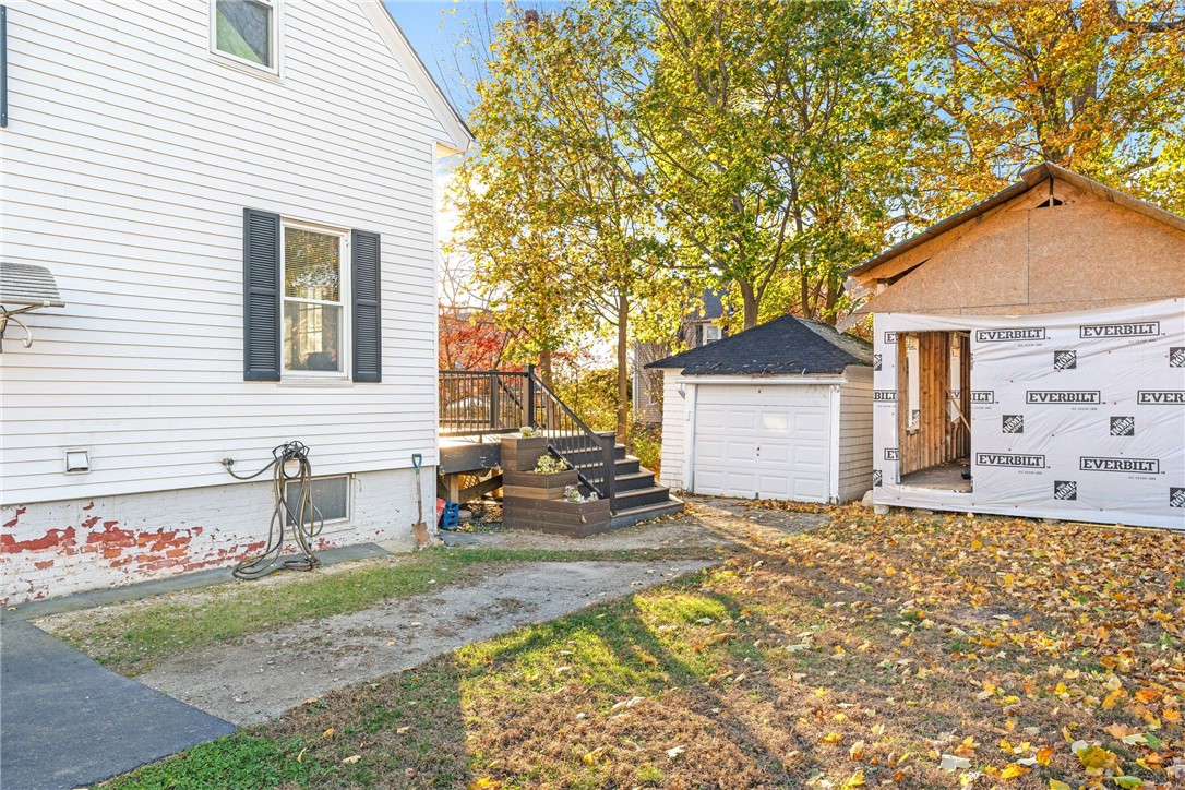 12 Lookout Avenue