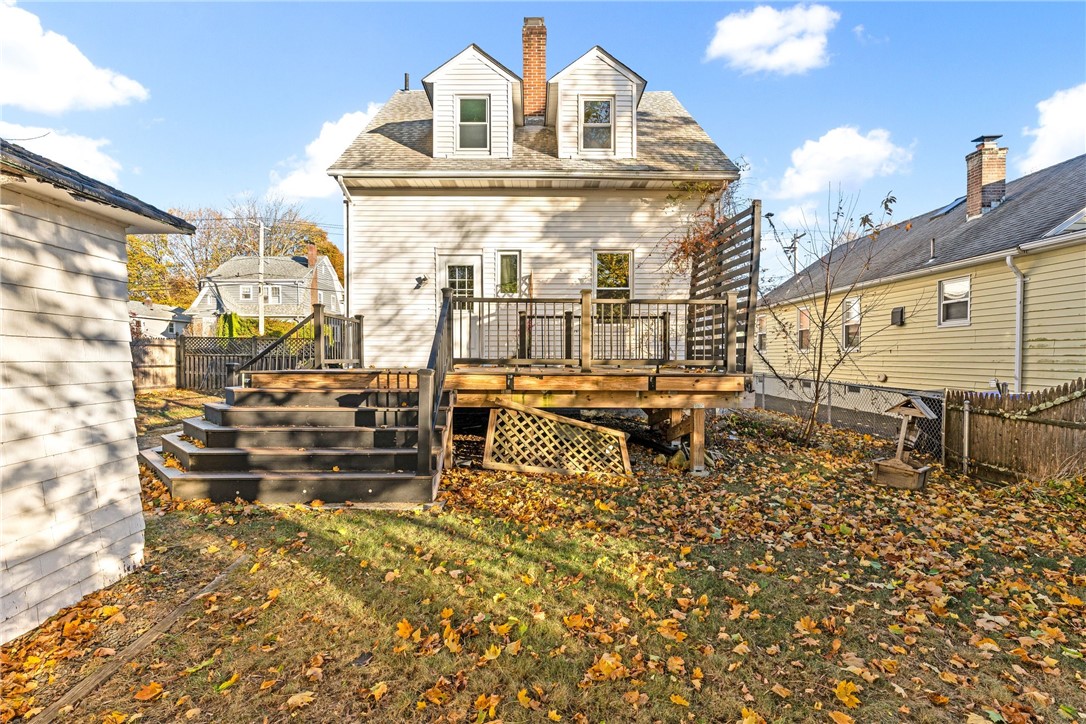 12 Lookout Avenue