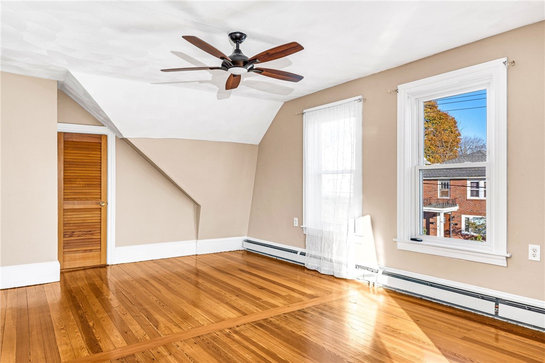 12 Lookout Avenue