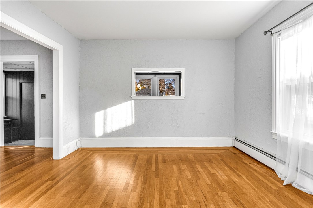 12 Lookout Avenue