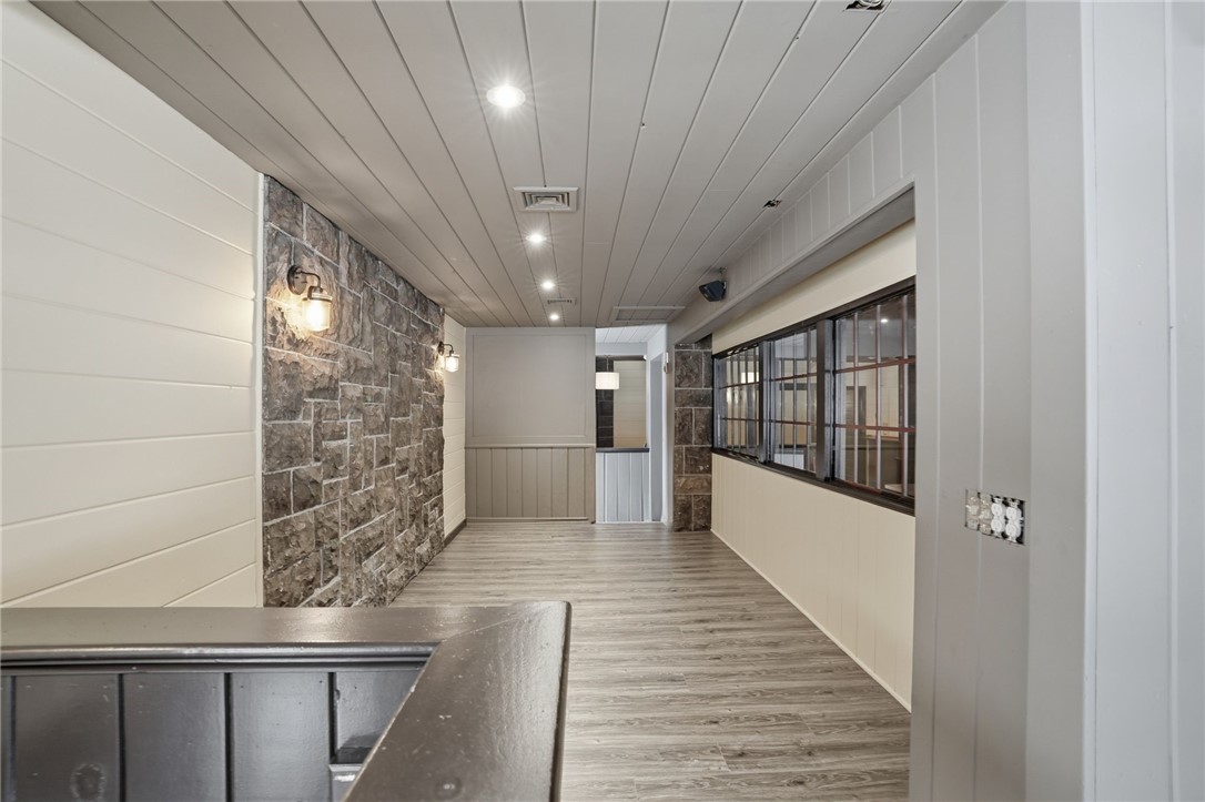 332 Farnum Pike