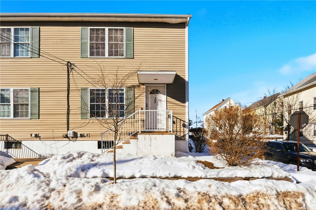 17 Grotto Avenue 1
