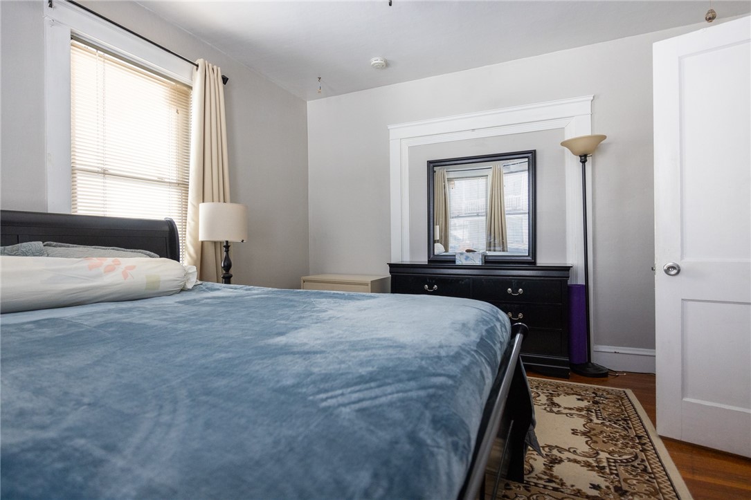 30 Edgemere Avenue