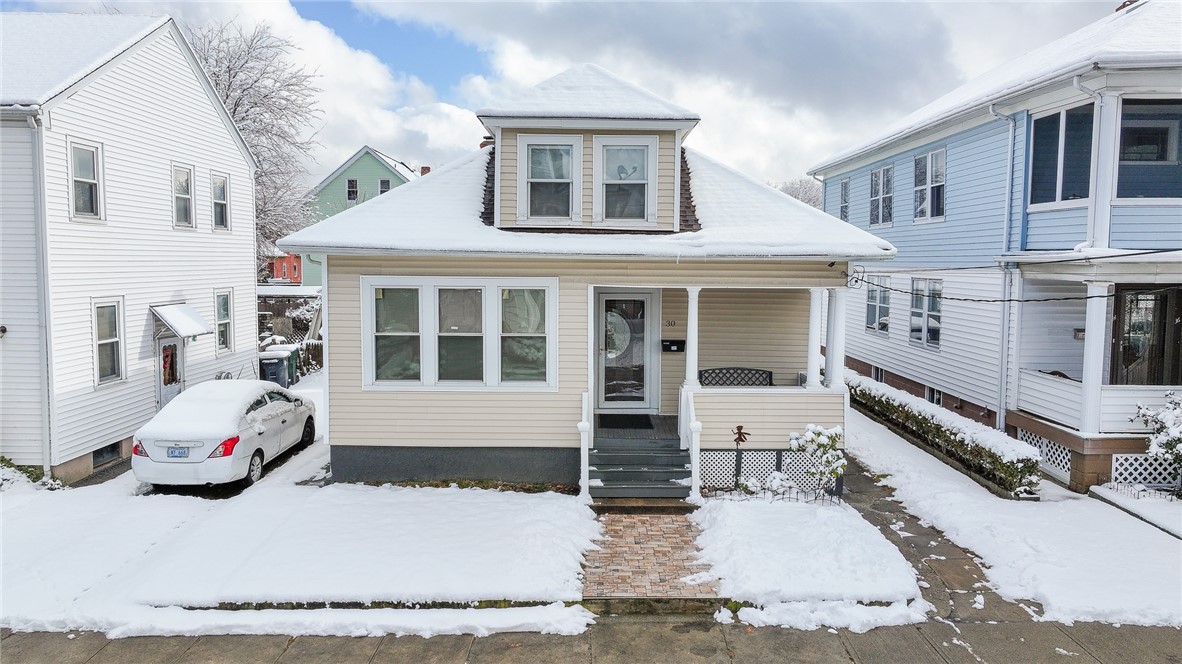 30 Edgemere Avenue