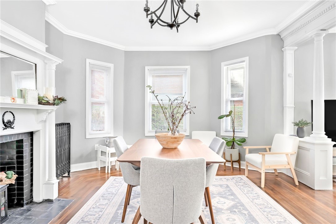 90 University Avenue