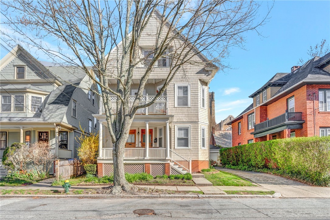 90 University Avenue