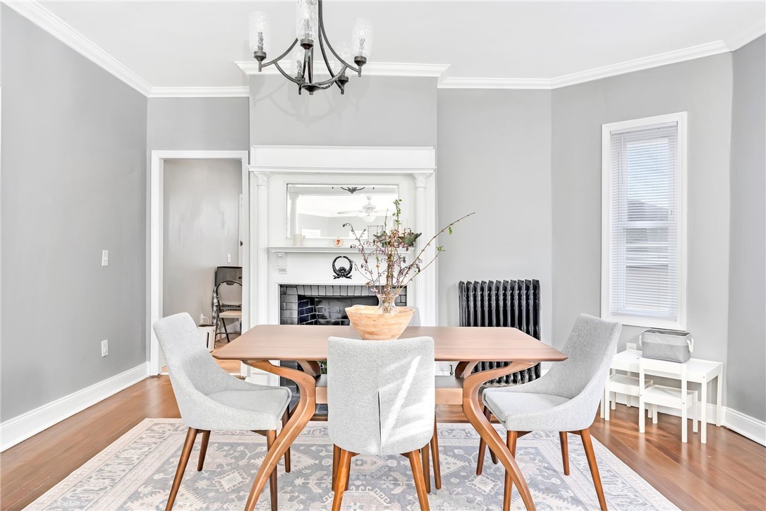 90 University Avenue