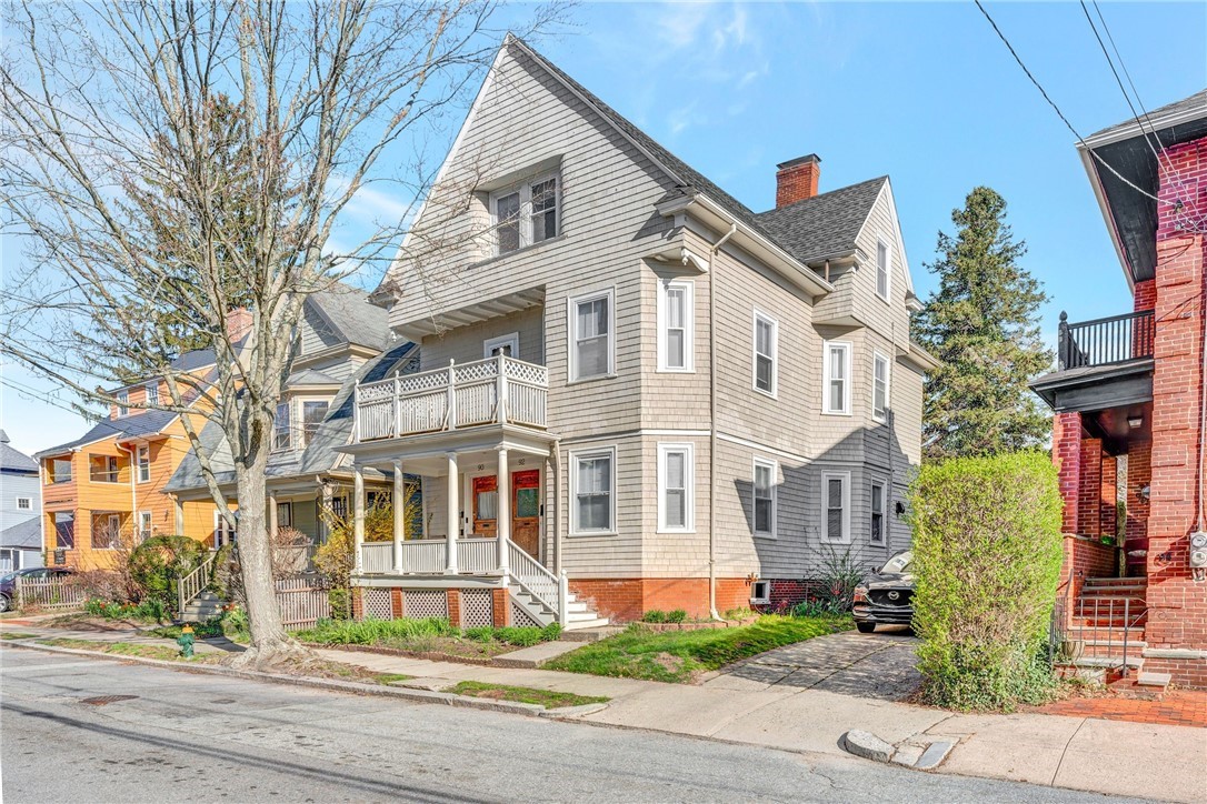 90 University Avenue