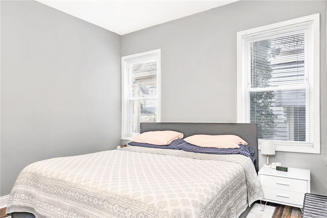 90 University Avenue