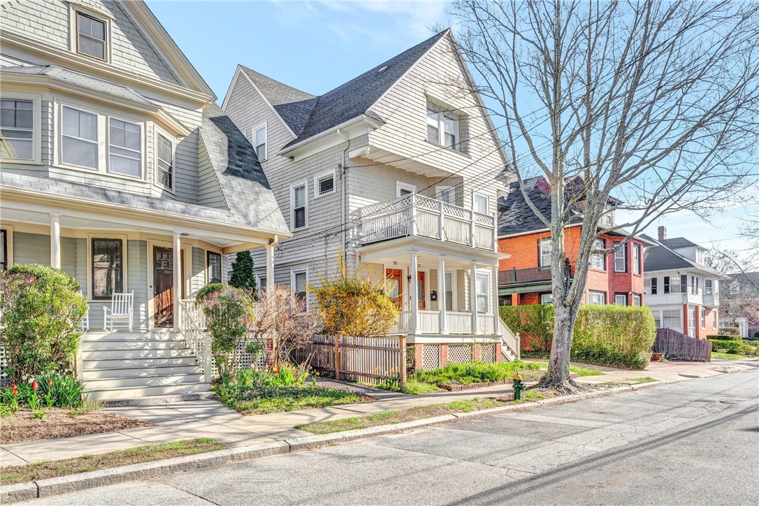 90 University Avenue