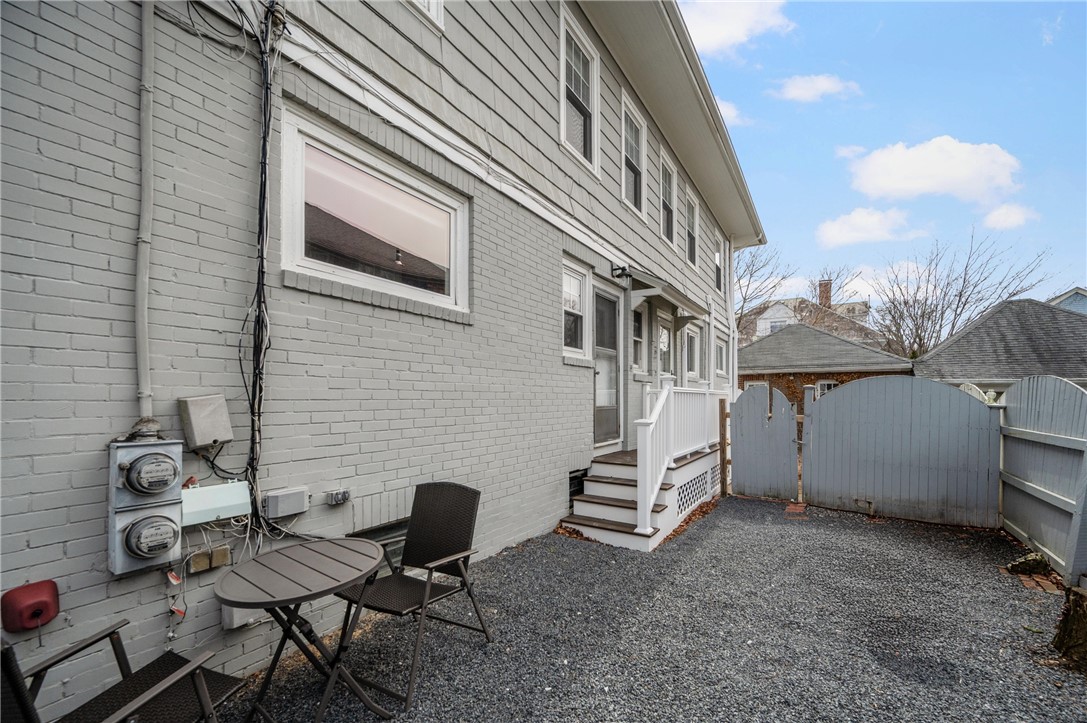 422 Wayland Avenue