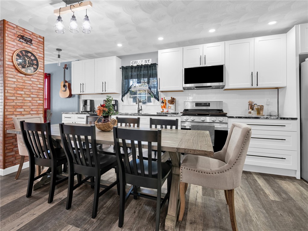 86 Woodward Avenue
