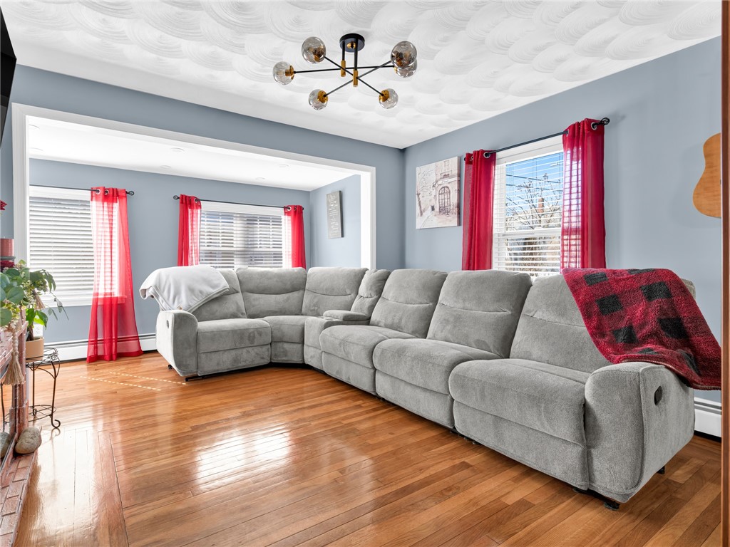 86 Woodward Avenue