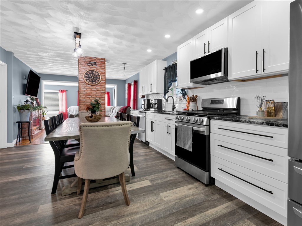 86 Woodward Avenue