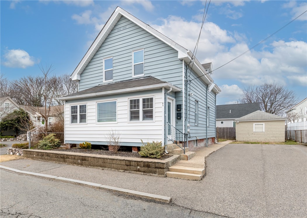 86 Woodward Avenue