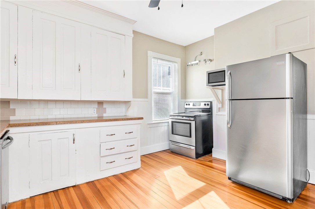 90 University Avenue