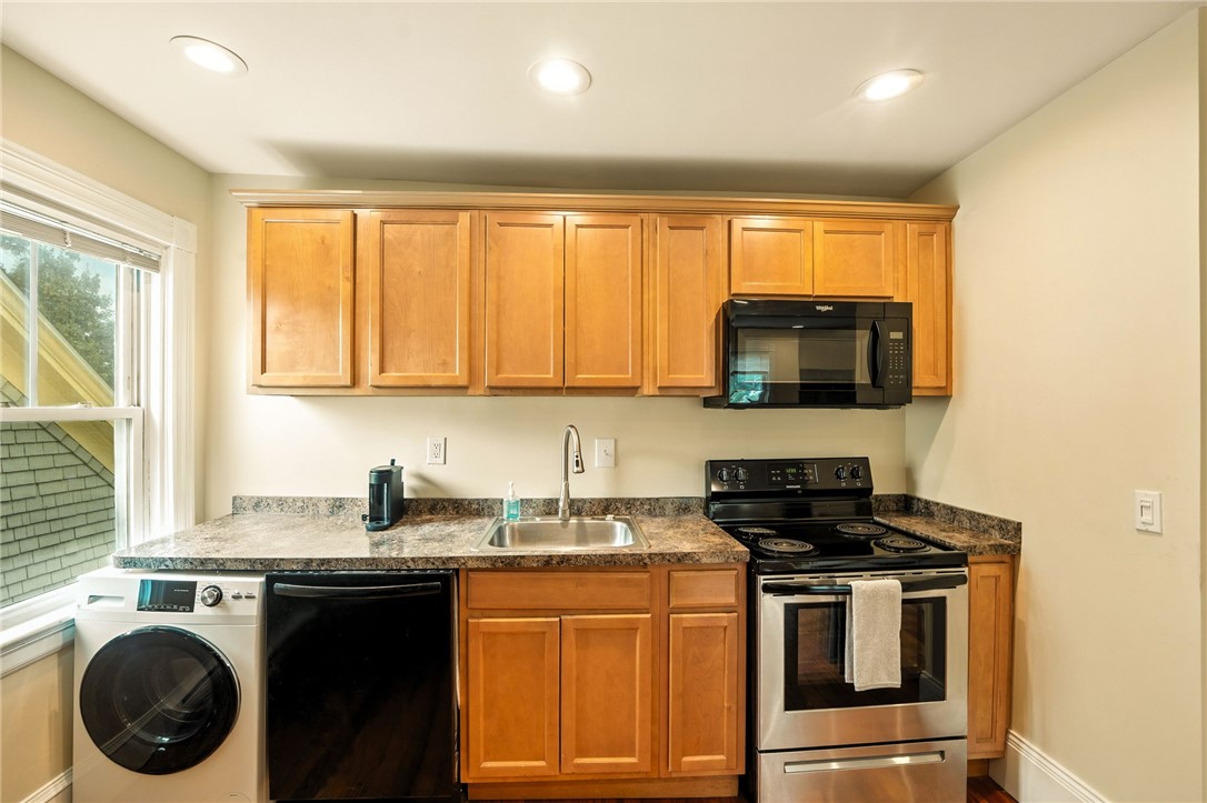 90 University Avenue