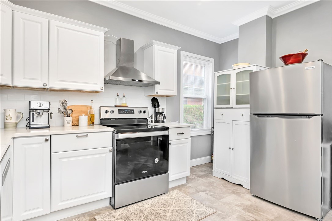 90 University Avenue