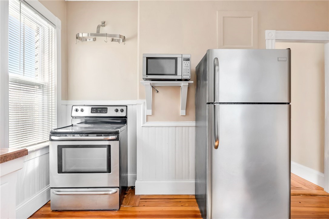 90 University Avenue