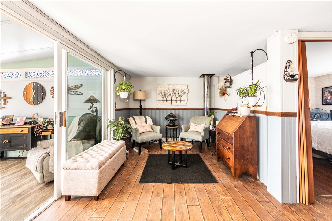 41 Club House Road