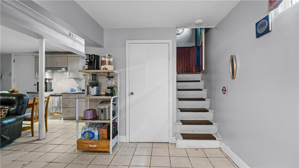27 Shafter Street