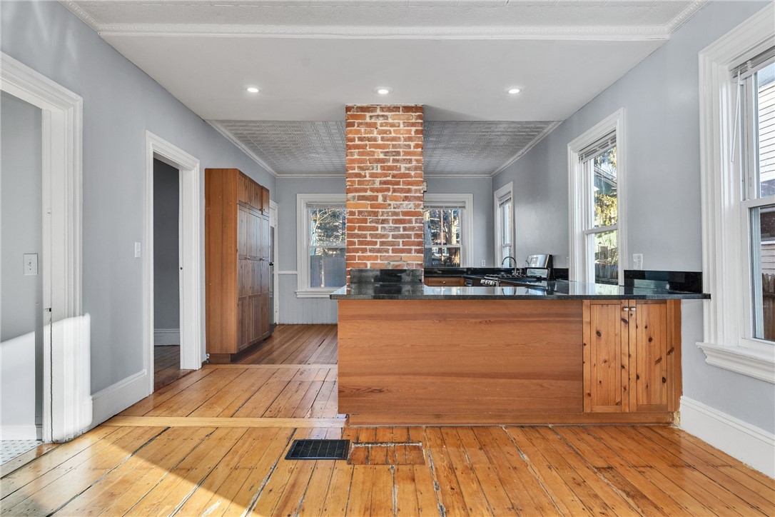 45 Wendell Street