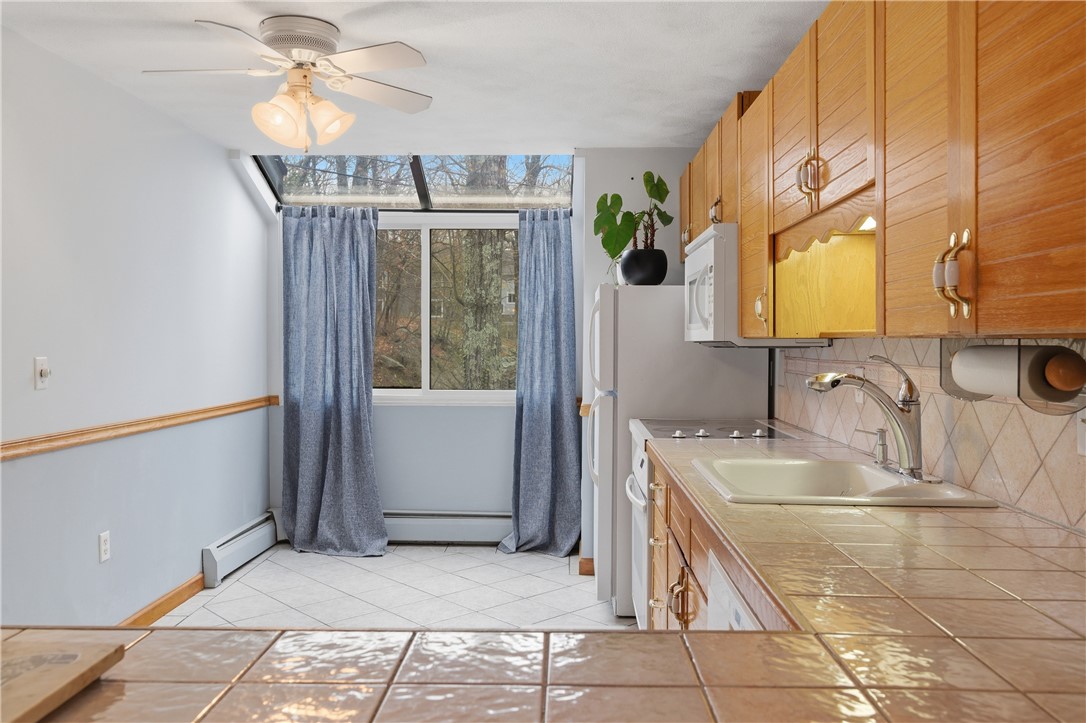 7 Wake Robin Road 1604