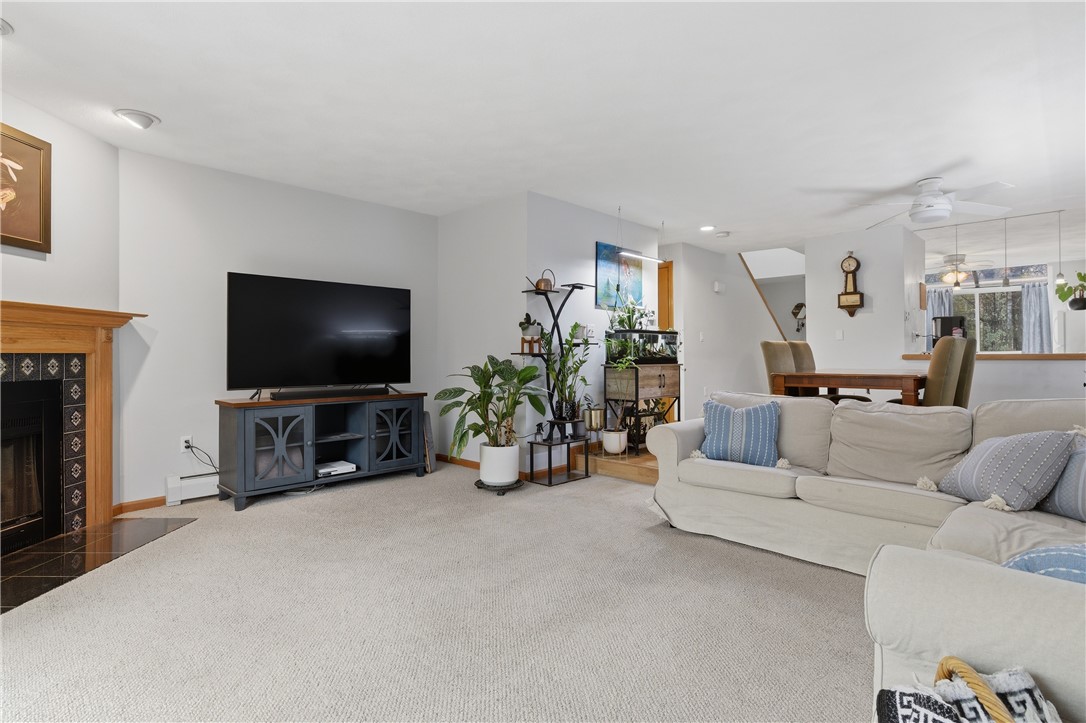 7 Wake Robin Road 1604