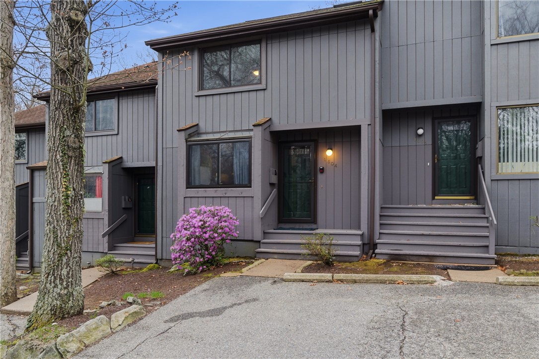 7 Wake Robin Road 1604