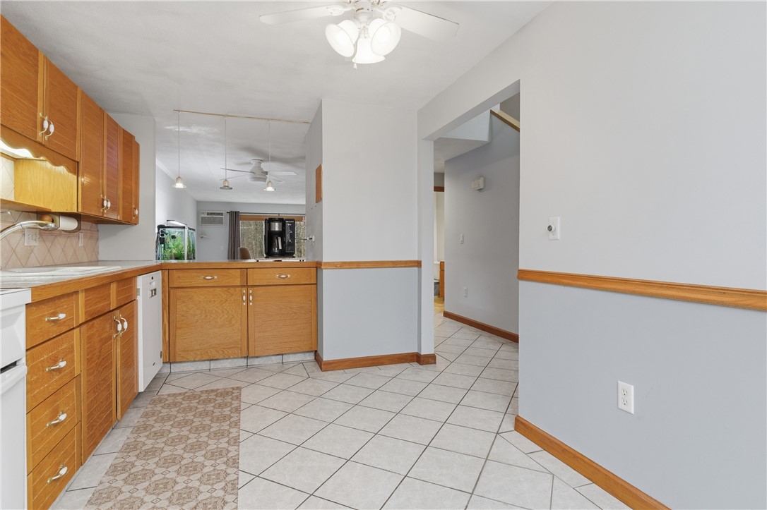 7 Wake Robin Road 1604