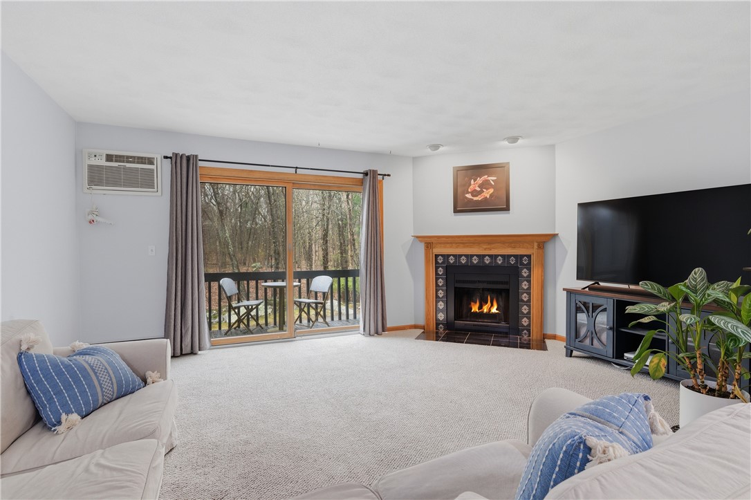 7 Wake Robin Road 1604