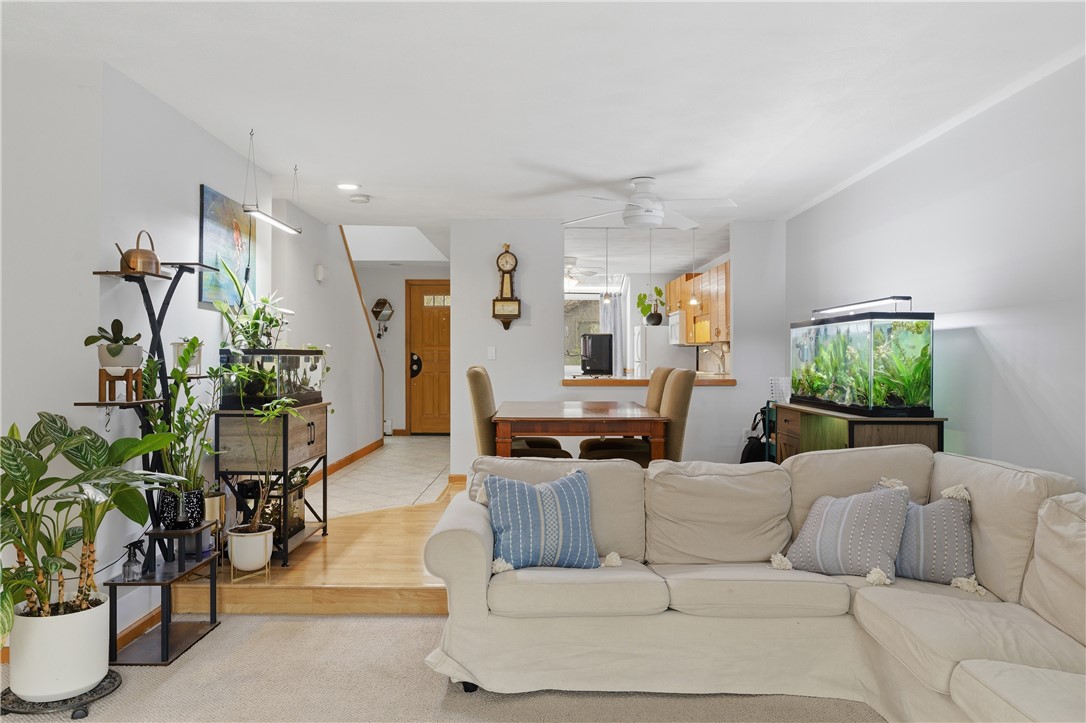 7 Wake Robin Road 1604