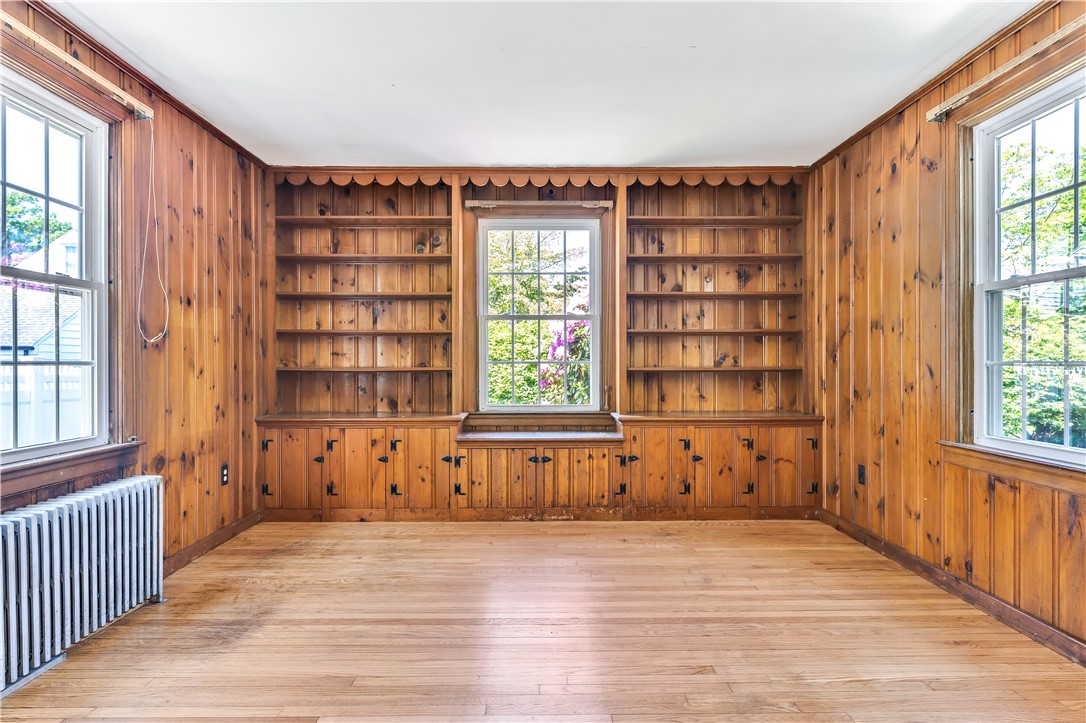 172 Hoyt Avenue