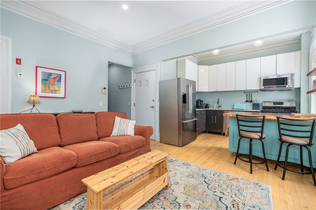 96 Bowen Street 3