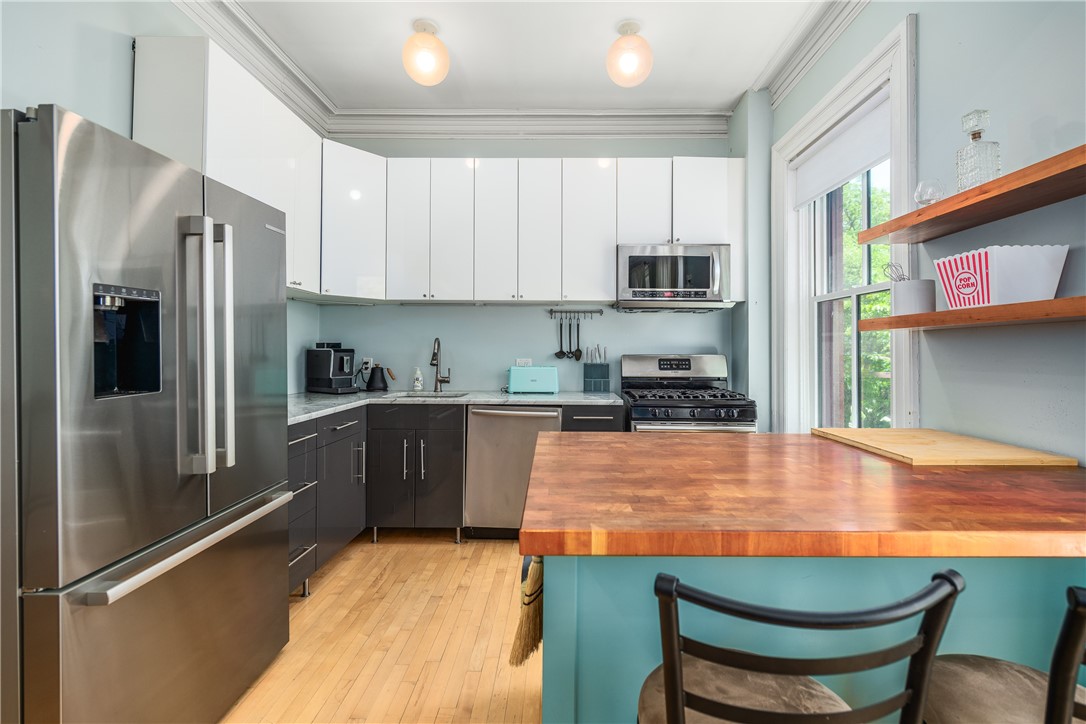 96 Bowen Street 3