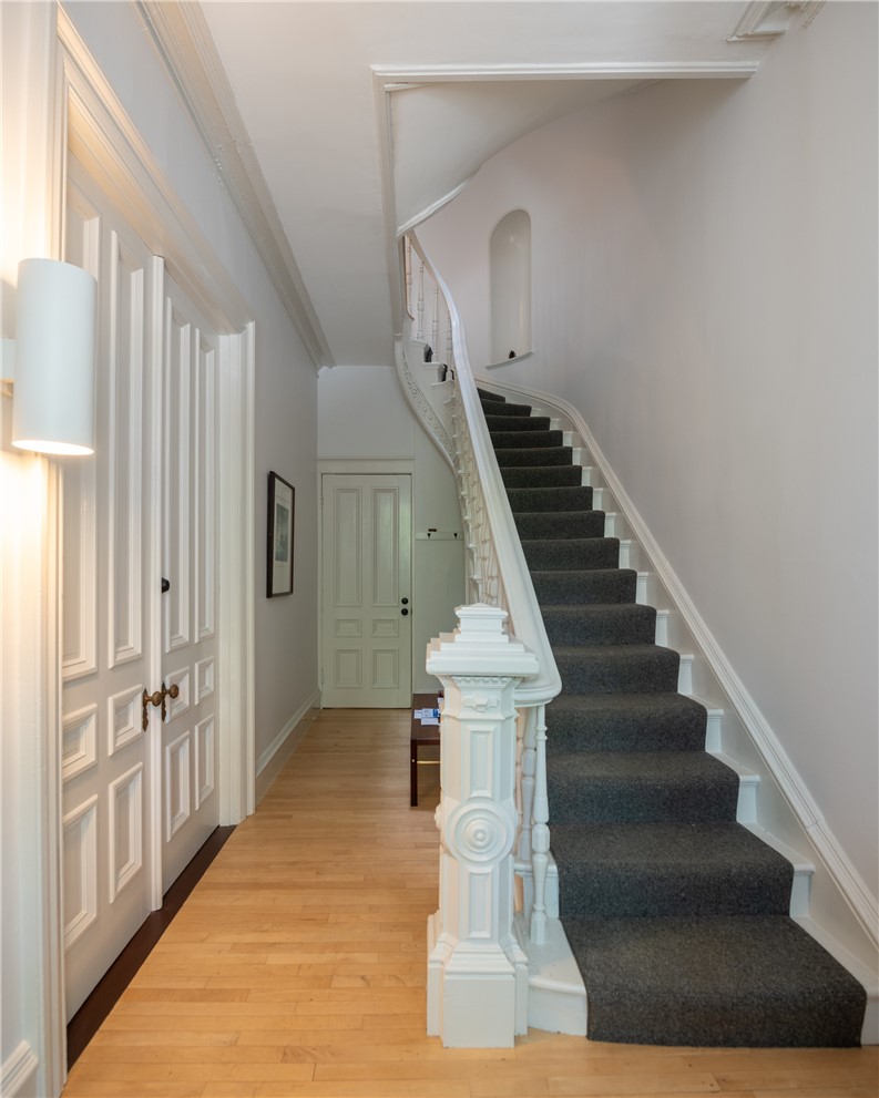 96 Bowen Street 3