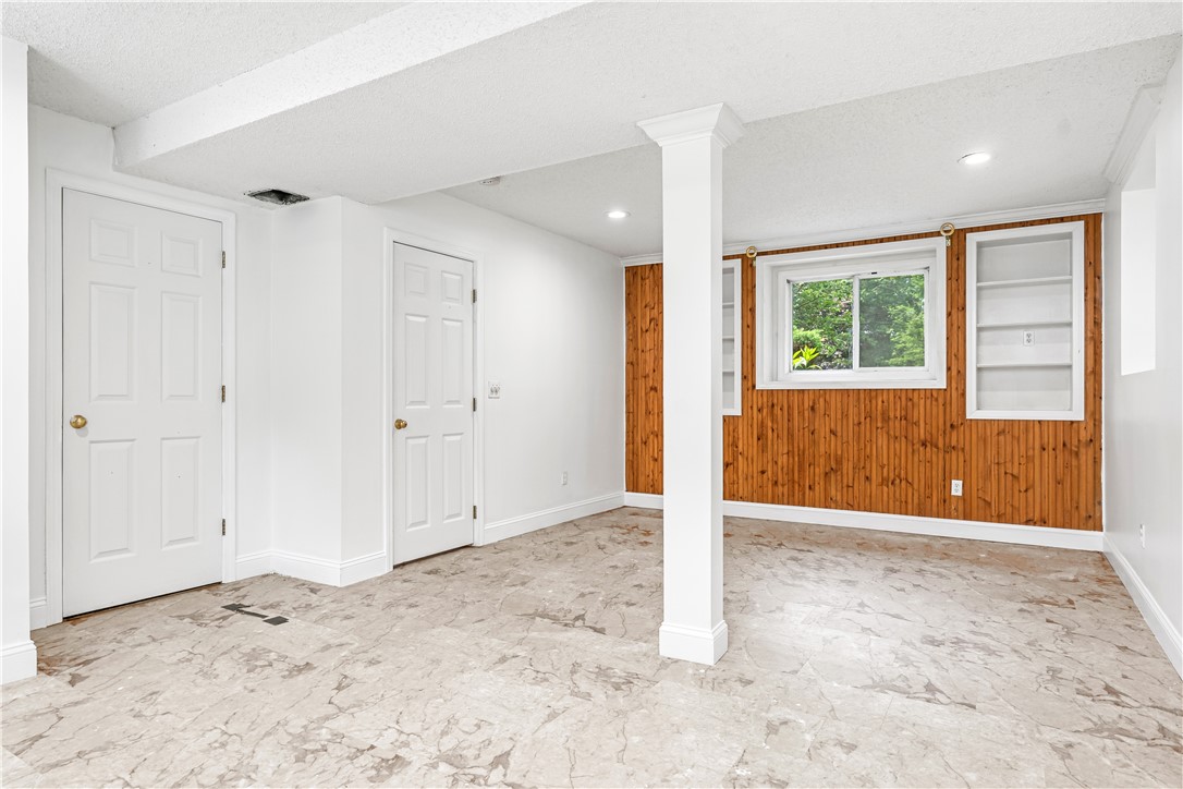 107 Huckleberry Road