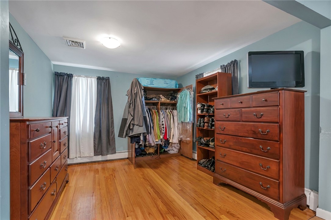 83 Valente Drive