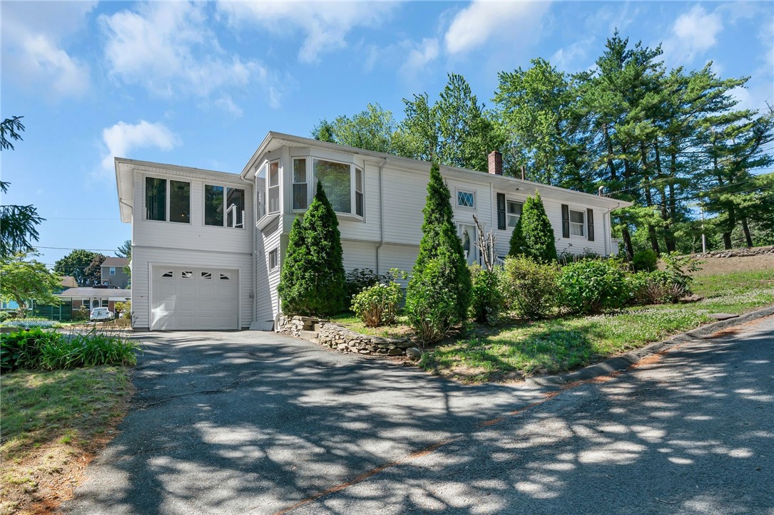 83 Valente Drive