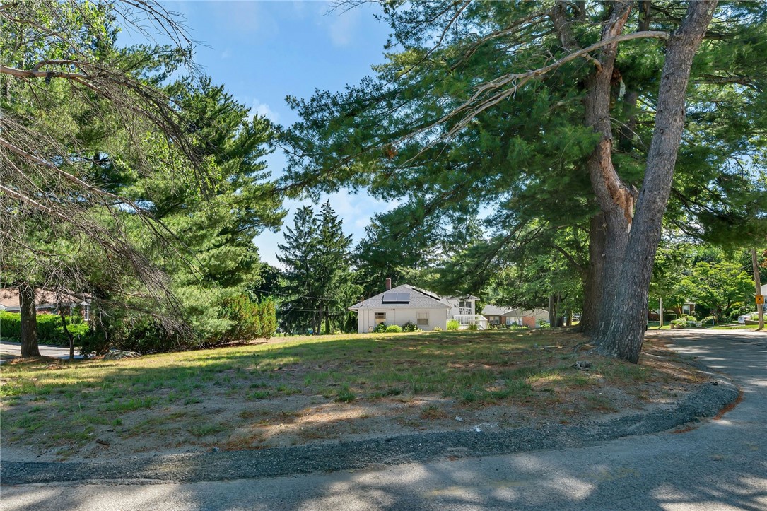 83 Valente Drive