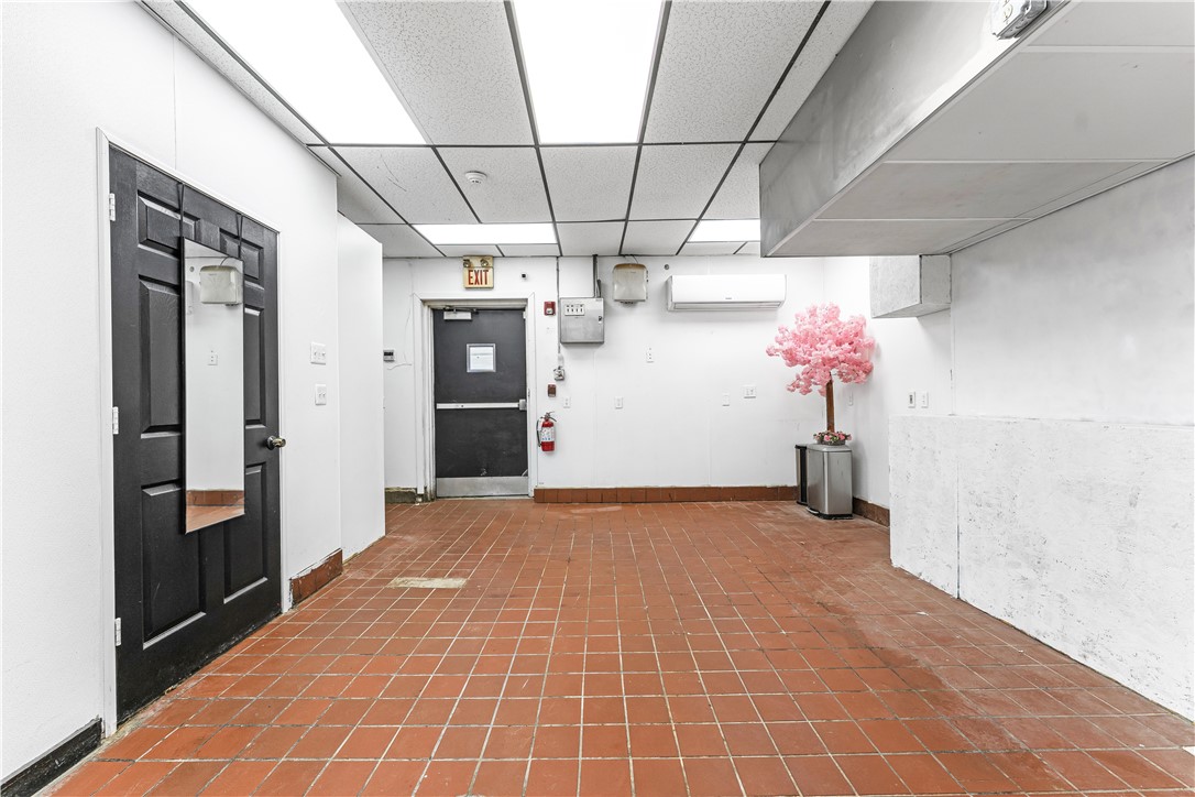 228 Oakland Avenue