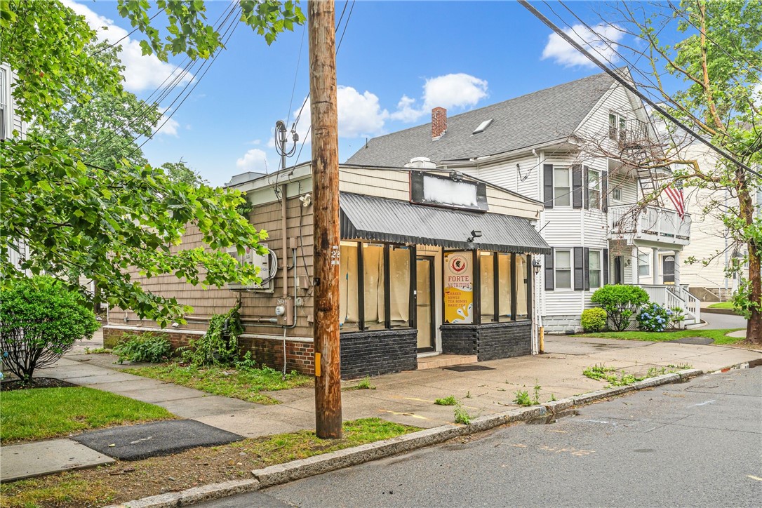 228 Oakland Avenue